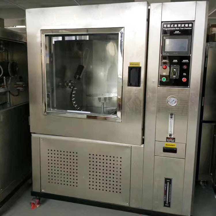 ± 0,5°C Seragam Suhu Dan 50mm Jarak Lubang Semprot Air Di IP Test Chamber
