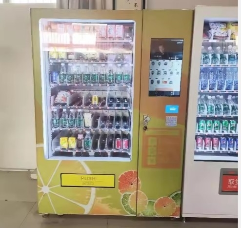 Mesin penjual otomatis dengan pemanasan cepat dan kapasitas besar untuk makanan panas dan makanan dingin