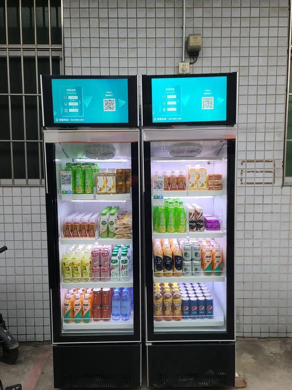 Energi - Meningkatkan mesin penjual otomatis untuk gym yang diisi dengan minuman olahraga untuk memicu latihan Anda