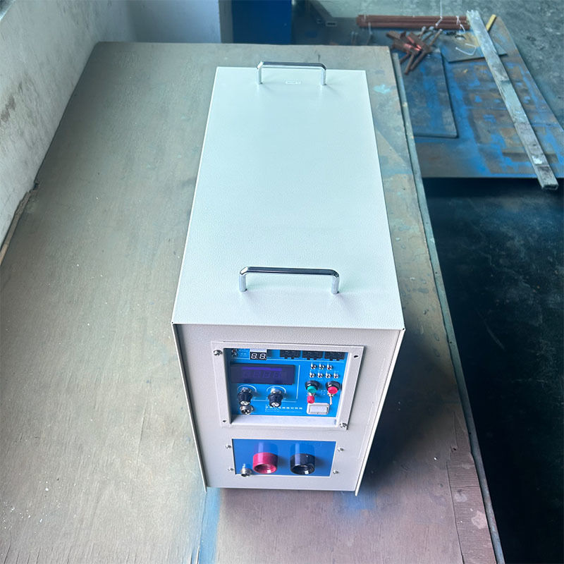 Mesin Tungku Pemanas Induksi Elektromagnetik Peralatan Las Logam Digital untuk Pabrik Manufaktur untuk Penggunaan Sekolah